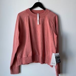 ✨HOST PICK✨ Lululemon Ready to Roll crew - Coral